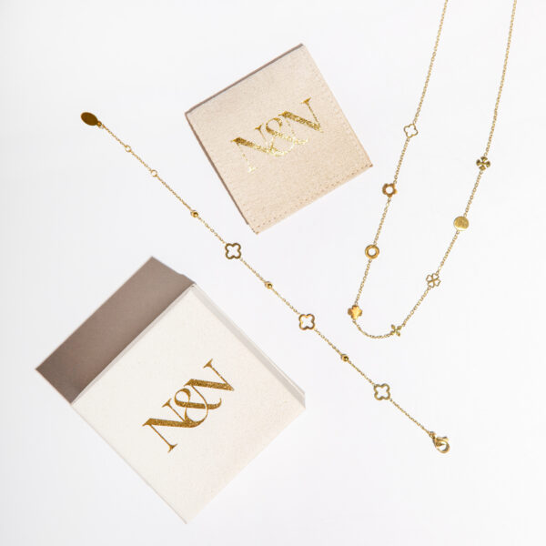 Dainty Clover Bracelet Gift