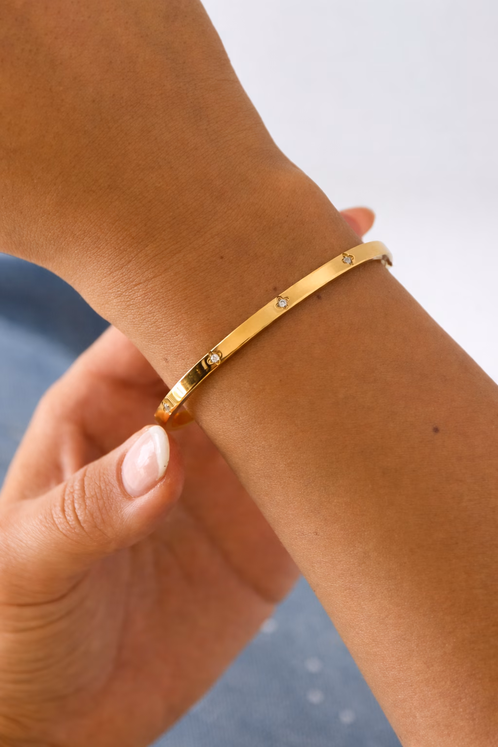 Dainty Clover Bangle - Image 2